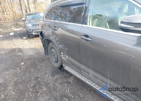 2015 Toyota Highlander Le Plus V6 из США, поврежденный, VIN 5TDBKRFH1FS198128